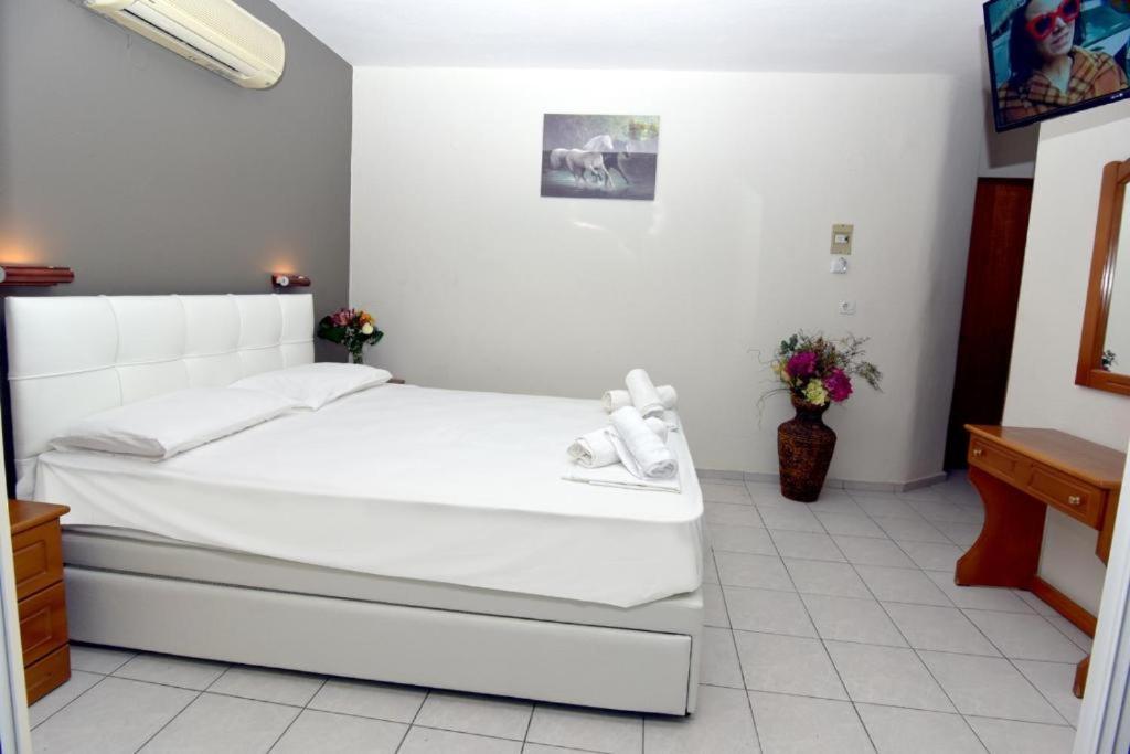 El Greco Hotel Olympic Beach Olympiakí Aktí Buitenkant foto